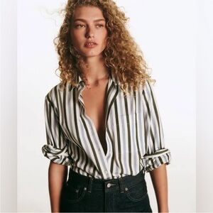 Madewell Easy Y-Neck Button-Up Shirt